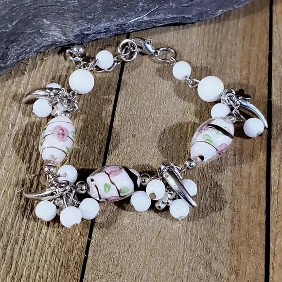 Vintage Murano Glass Beads White Silver Charm Bracelet Style B - Picture 2 of 5
